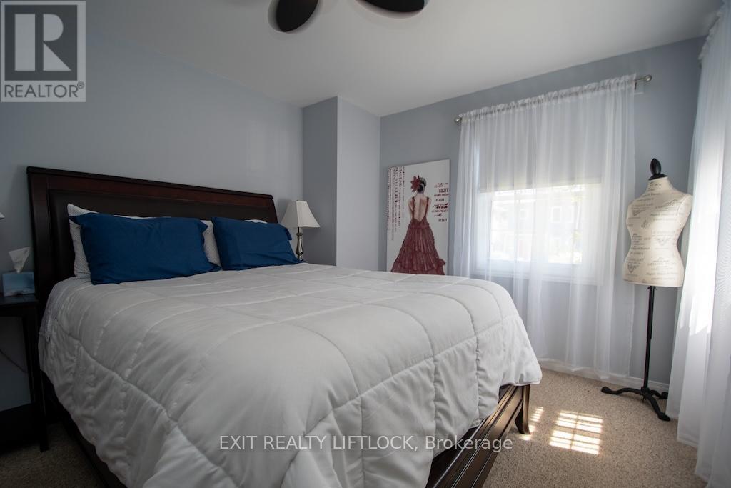 26 Victoria Avenue, Peterborough North (South), Ontario  K9H 4V7 - Photo 15 - X12304473