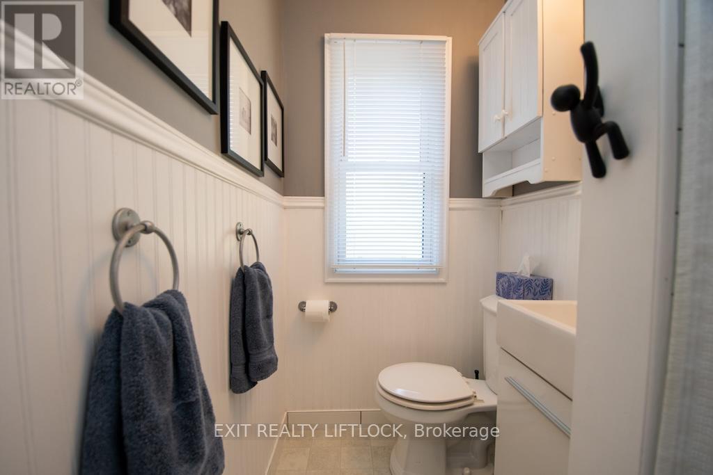 26 Victoria Avenue, Peterborough North (South), Ontario  K9H 4V7 - Photo 25 - X12304473
