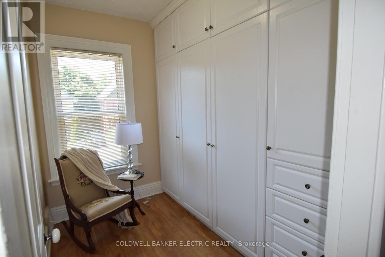 310 Pearl Avenue, Peterborough Central (Old West End), Ontario  K9H 1S7 - Photo 23 - X12304673