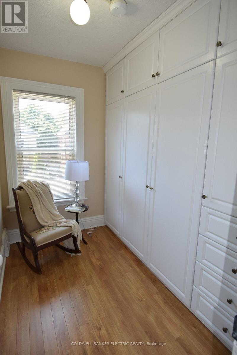 310 Pearl Avenue, Peterborough Central (Old West End), Ontario  K9H 1S7 - Photo 24 - X12304673