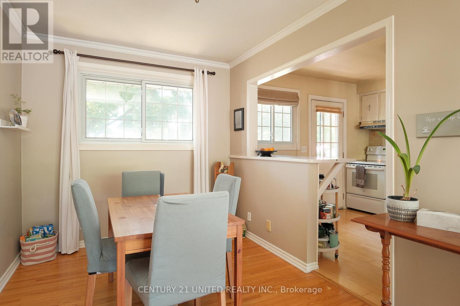 888 Sydenham Road, Peterborough South (East), Ontario  K9J 1K2 - Photo 10 - X12304711