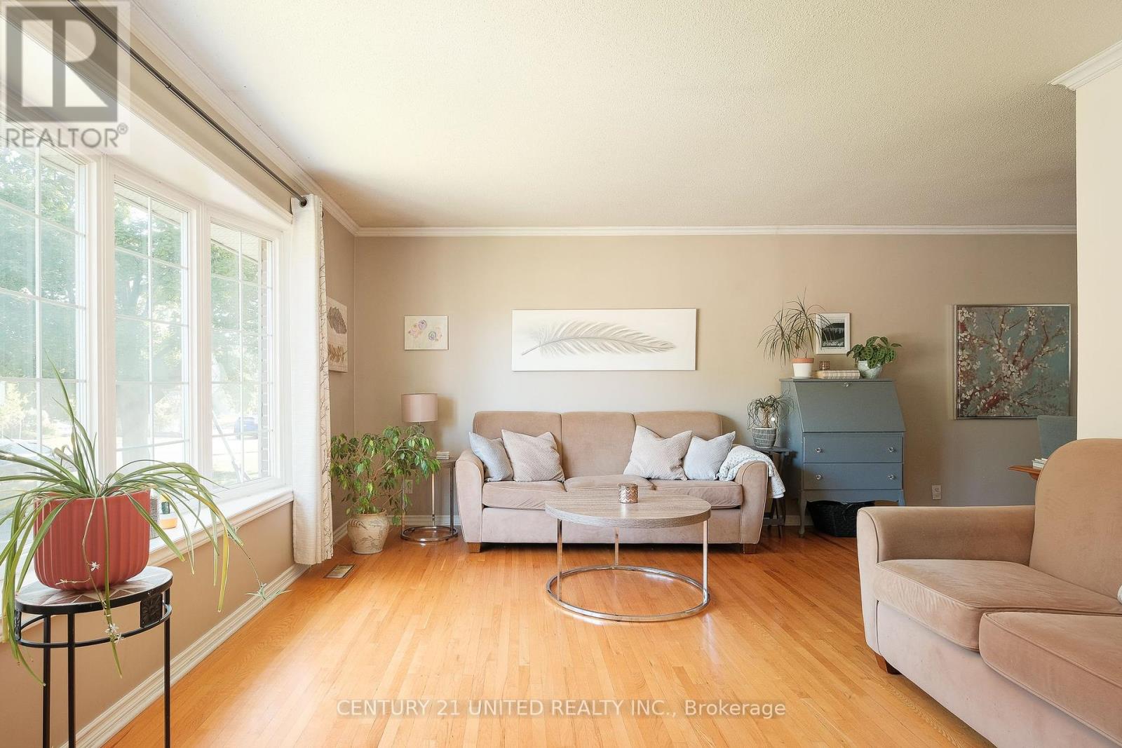 888 Sydenham Road, Peterborough South (East), Ontario  K9J 1K2 - Photo 7 - X12304711