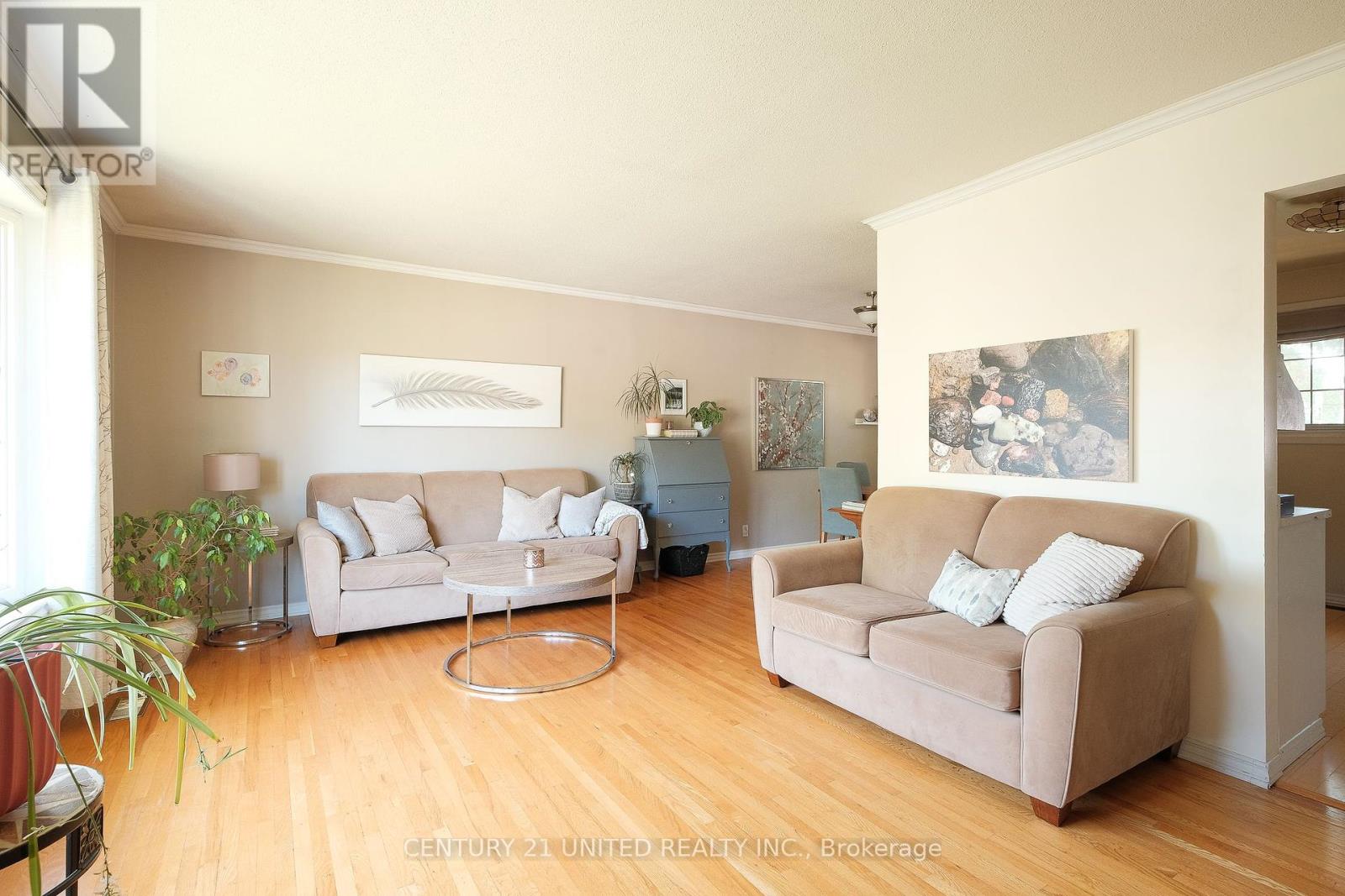 888 Sydenham Road, Peterborough South (East), Ontario  K9J 1K2 - Photo 8 - X12304711