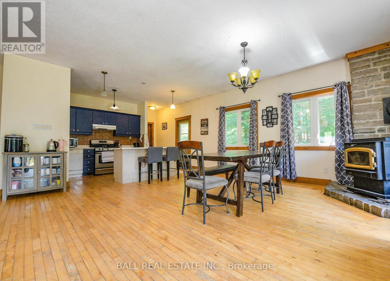 3 Graf Road, Bancroft (Dungannon Ward), Ontario  K0L 2L0 - Photo 12 - X12304923