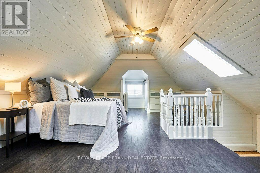 7 Adelaide Street N, Kawartha Lakes (Lindsay), Ontario  K9V 4K7 - Photo 39 - X12305131