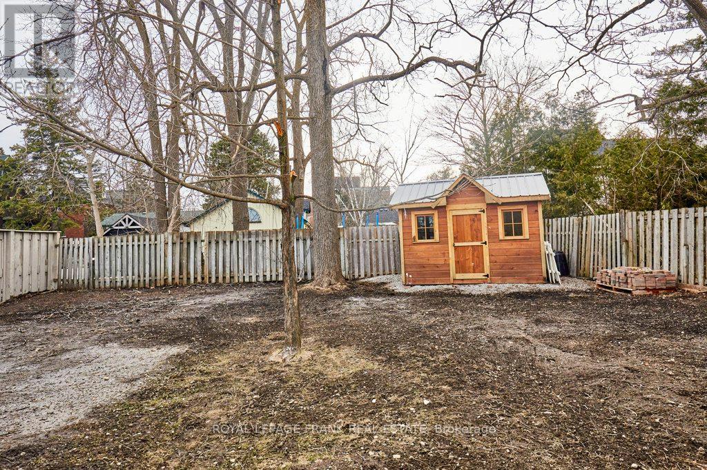 7 Adelaide Street N, Kawartha Lakes (Lindsay), Ontario  K9V 4K7 - Photo 4 - X12305131