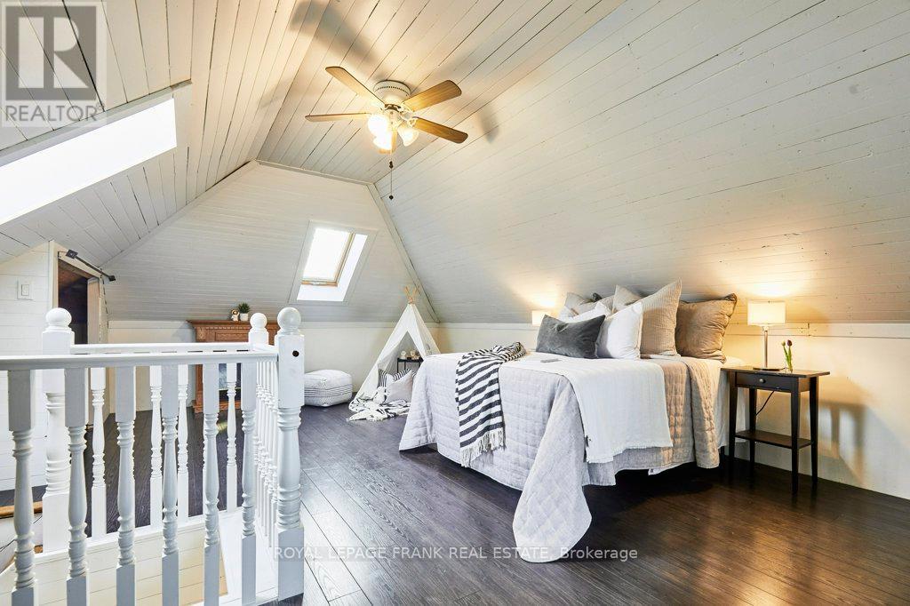 7 Adelaide Street N, Kawartha Lakes (Lindsay), Ontario  K9V 4K7 - Photo 42 - X12305131