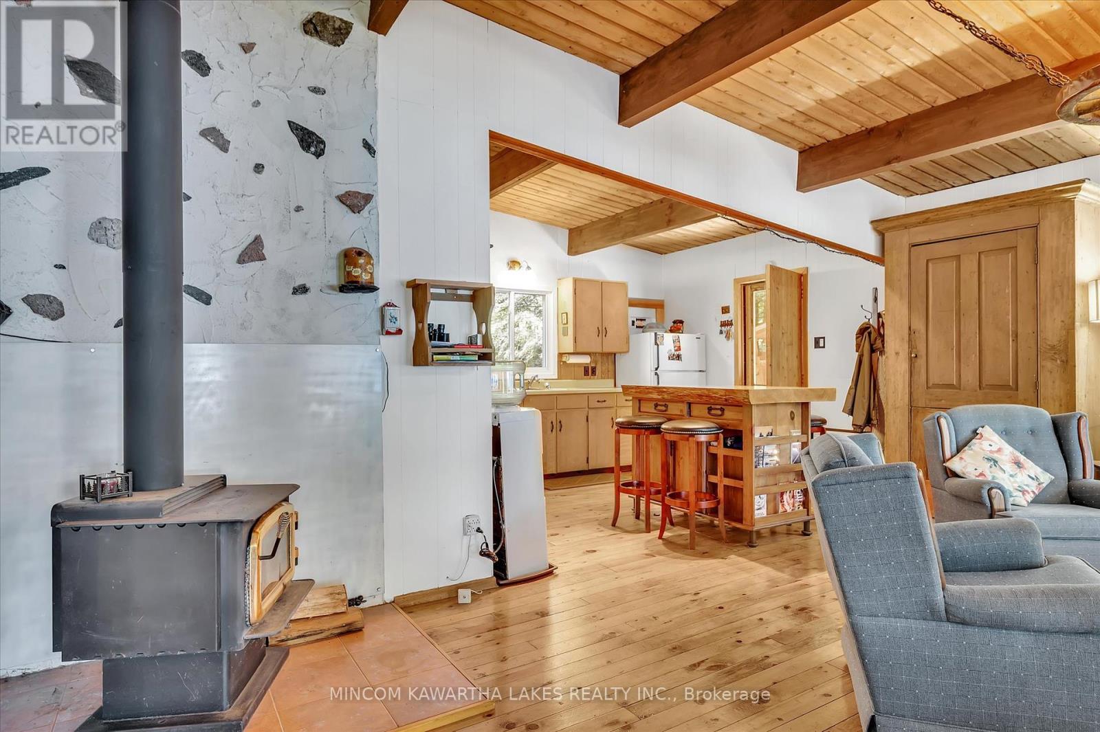 217 Pine Is Kosh Lk, Havelock-Belmont-Methuen, Ontario  K0L 2H0 - Photo 16 - X12305155