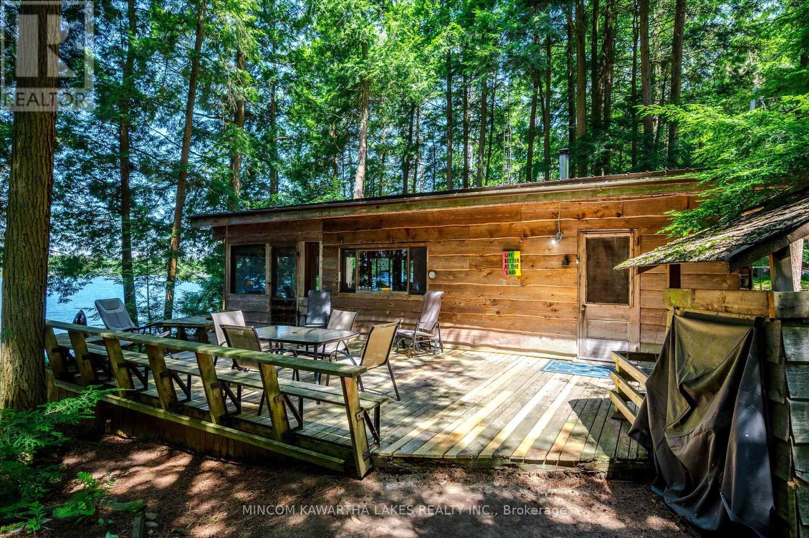 217 Pine Is Kosh Lk, Havelock-Belmont-Methuen, Ontario  K0L 2H0 - Photo 6 - X12305155