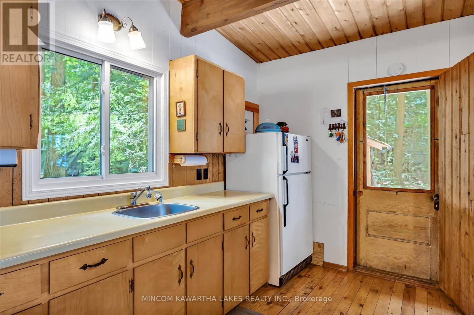 217 Pine Is Kosh Lk, Havelock-Belmont-Methuen, Ontario  K0L 2H0 - Photo 7 - X12305155