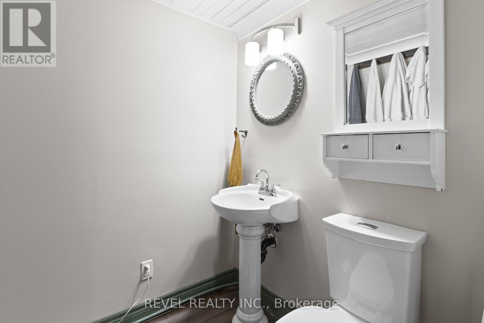 41 Russell Street E, Kawartha Lakes (Lindsay), Ontario  K9V 2A3 - Photo 29 - X12305162