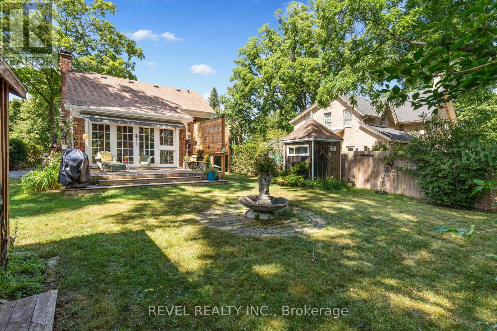 41 Russell Street E, Kawartha Lakes (Lindsay), Ontario  K9V 2A3 - Photo 30 - X12305162