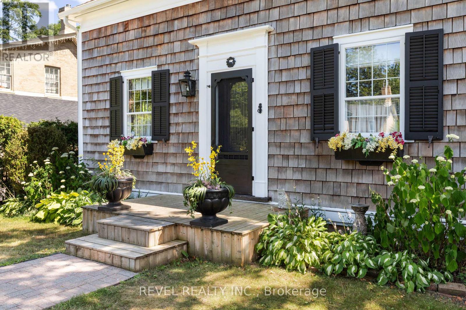 41 Russell Street E, Kawartha Lakes (Lindsay), Ontario  K9V 2A3 - Photo 4 - X12305162