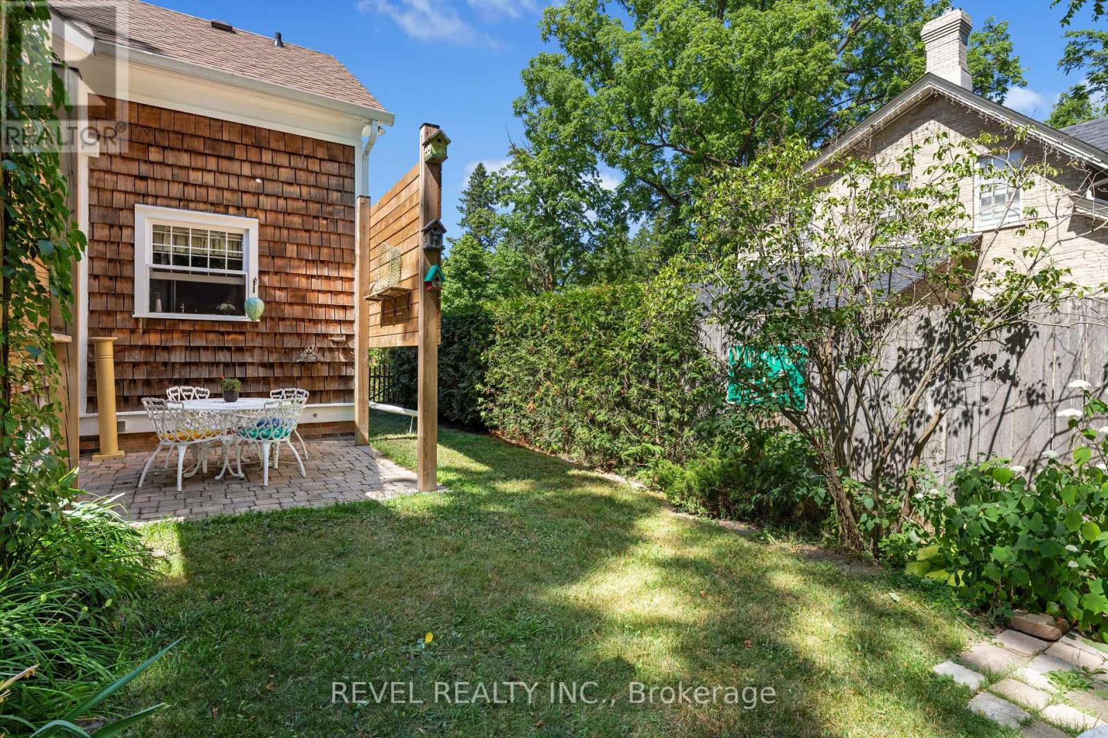 41 Russell Street E, Kawartha Lakes (Lindsay), Ontario  K9V 2A3 - Photo 40 - X12305162