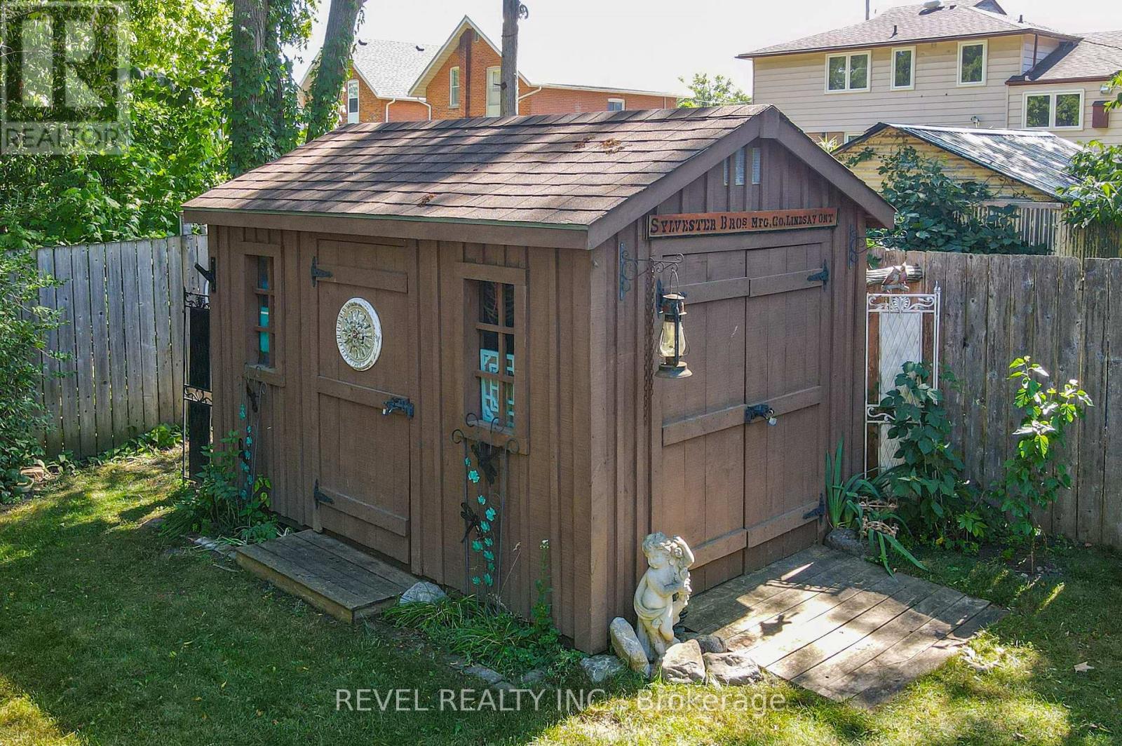 41 Russell Street E, Kawartha Lakes (Lindsay), Ontario  K9V 2A3 - Photo 43 - X12305162