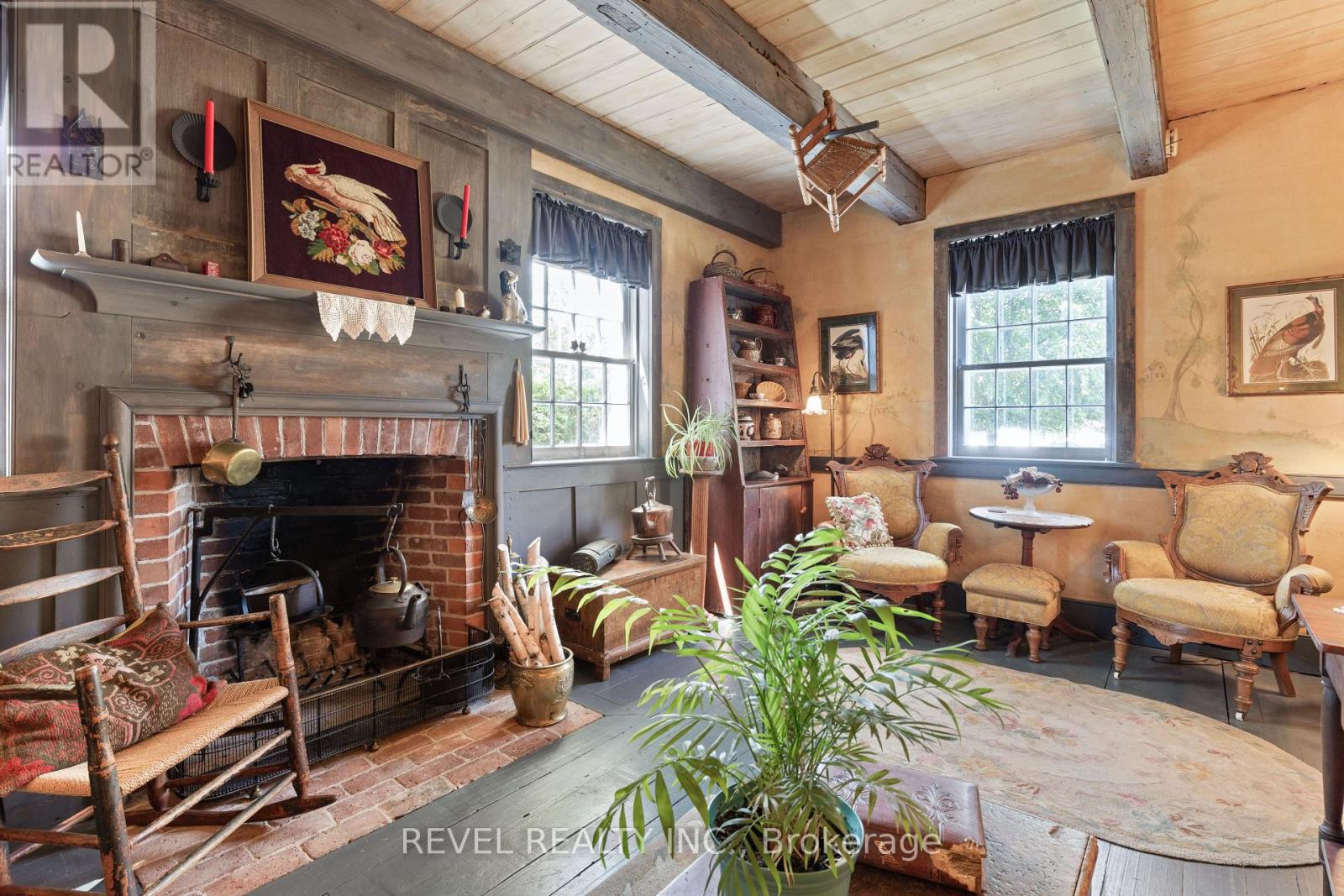41 Russell Street E, Kawartha Lakes (Lindsay), Ontario  K9V 2A3 - Photo 6 - X12305162