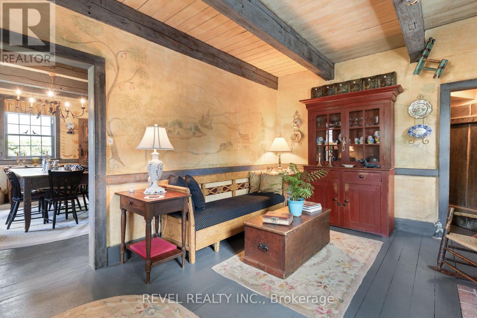 41 Russell Street E, Kawartha Lakes (Lindsay), Ontario  K9V 2A3 - Photo 7 - X12305162