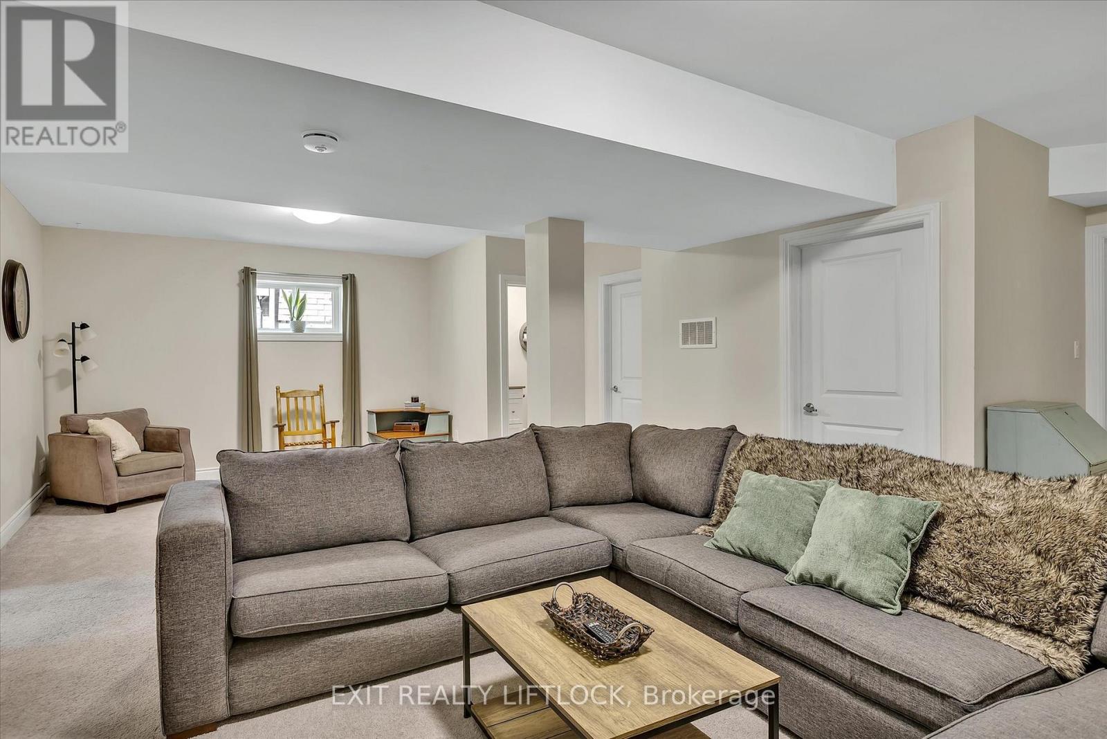 10 Veterans Road, Otonabee-South Monaghan, Ontario  K9J 0K1 - Photo 16 - X12305244