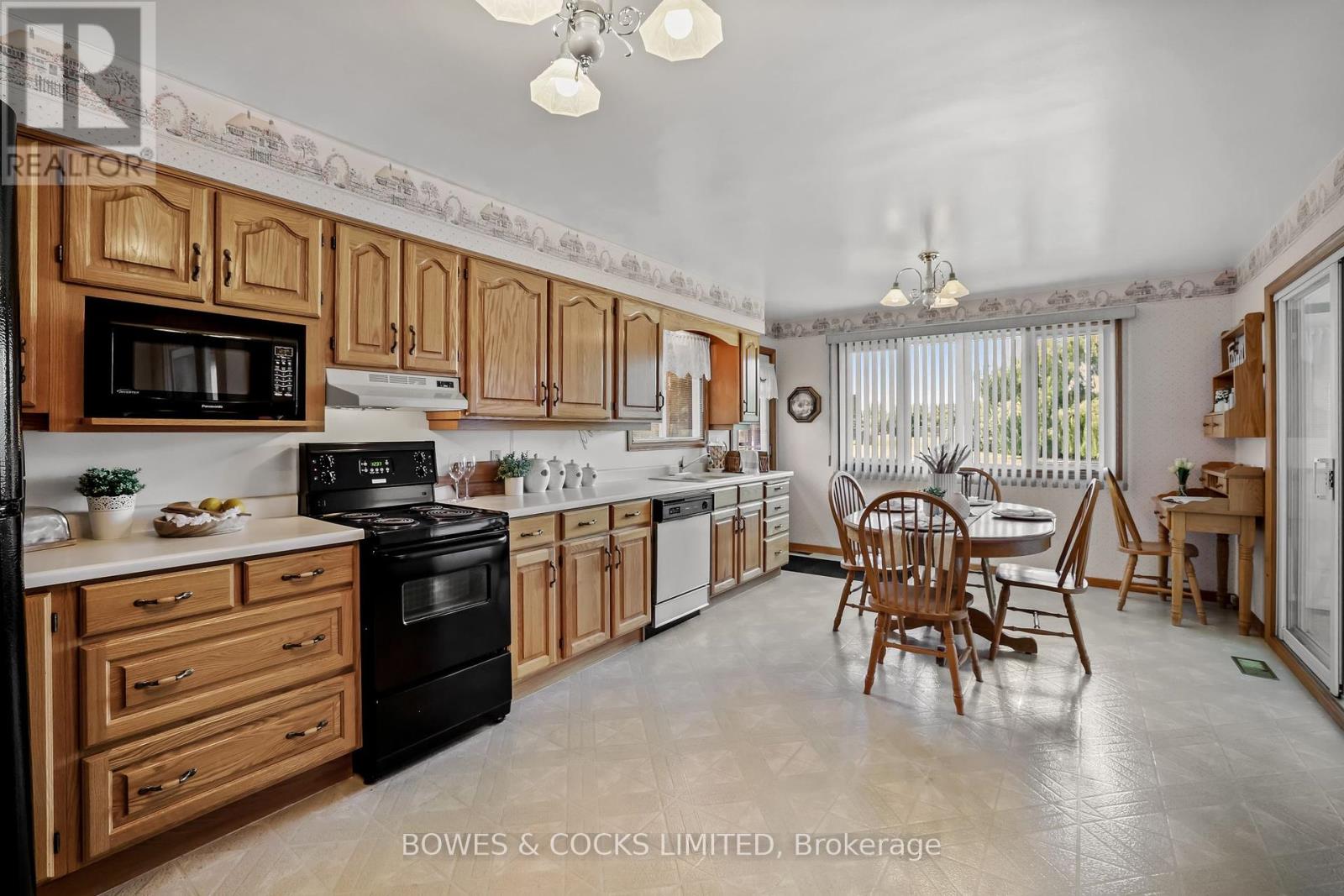 905 Glenholme Avenue, Peterborough North (South), Ontario  K9H 5M4 - Photo 20 - X12305621