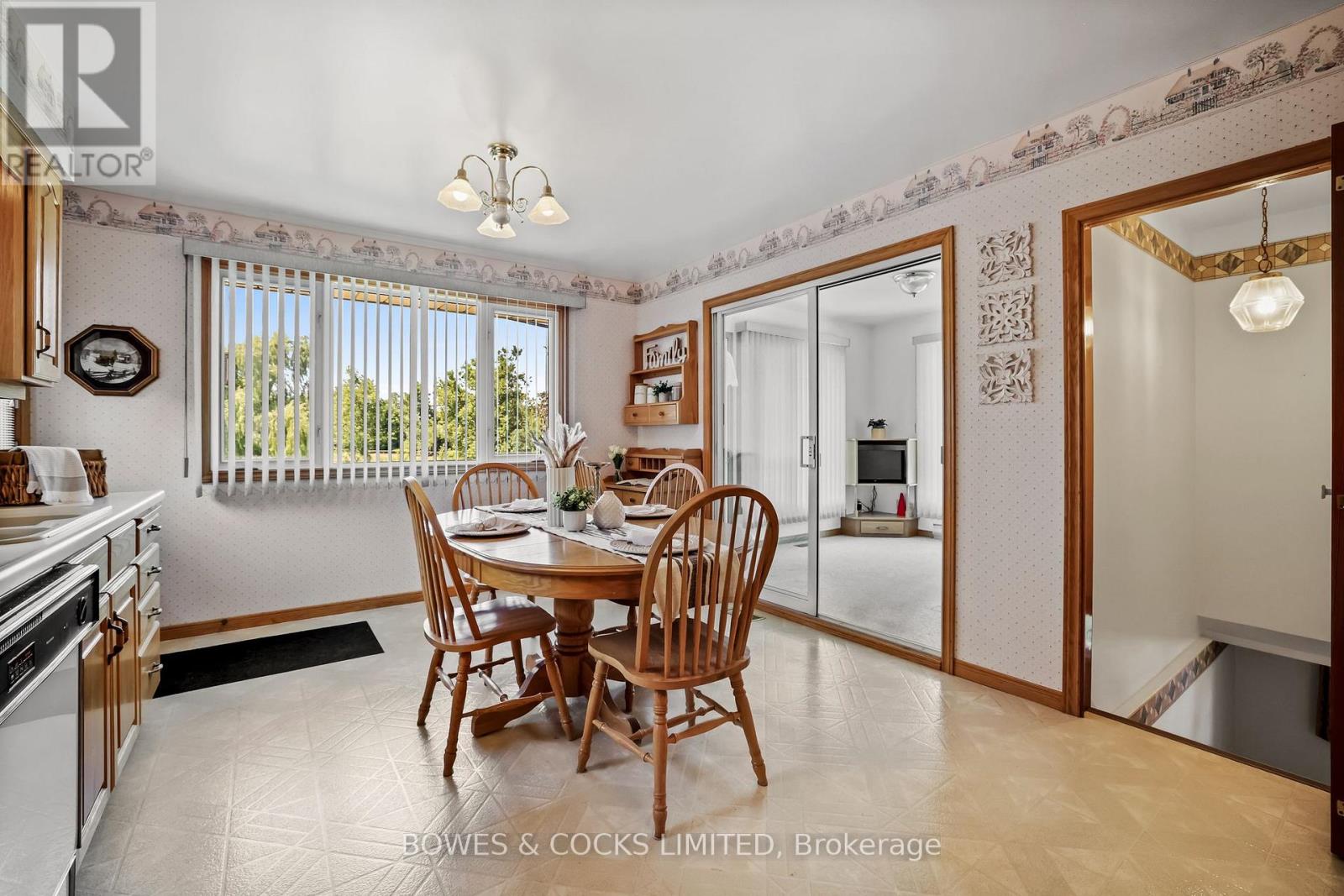 905 Glenholme Avenue, Peterborough North (South), Ontario  K9H 5M4 - Photo 21 - X12305621