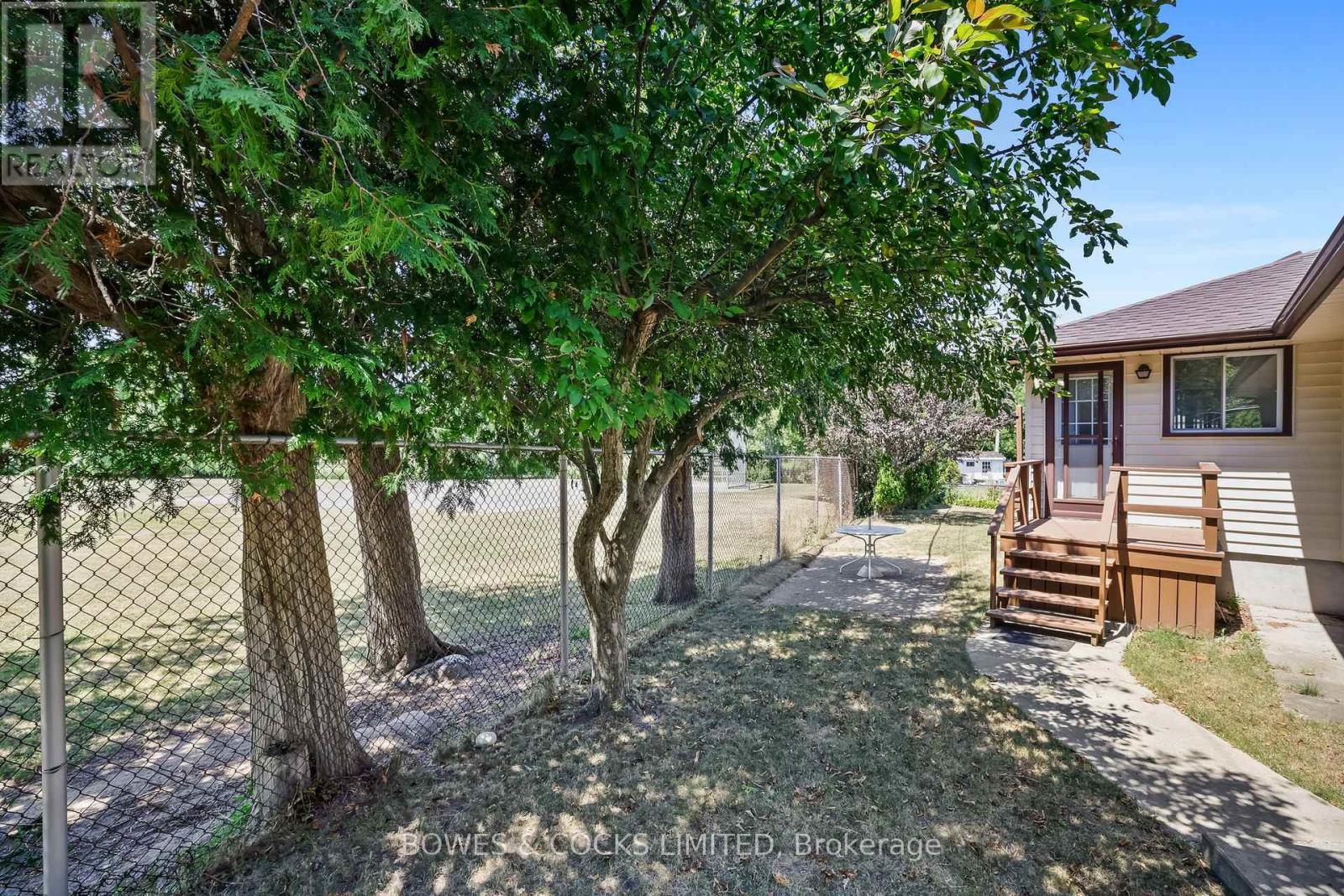 905 Glenholme Avenue, Peterborough North (South), Ontario  K9H 5M4 - Photo 39 - X12305621