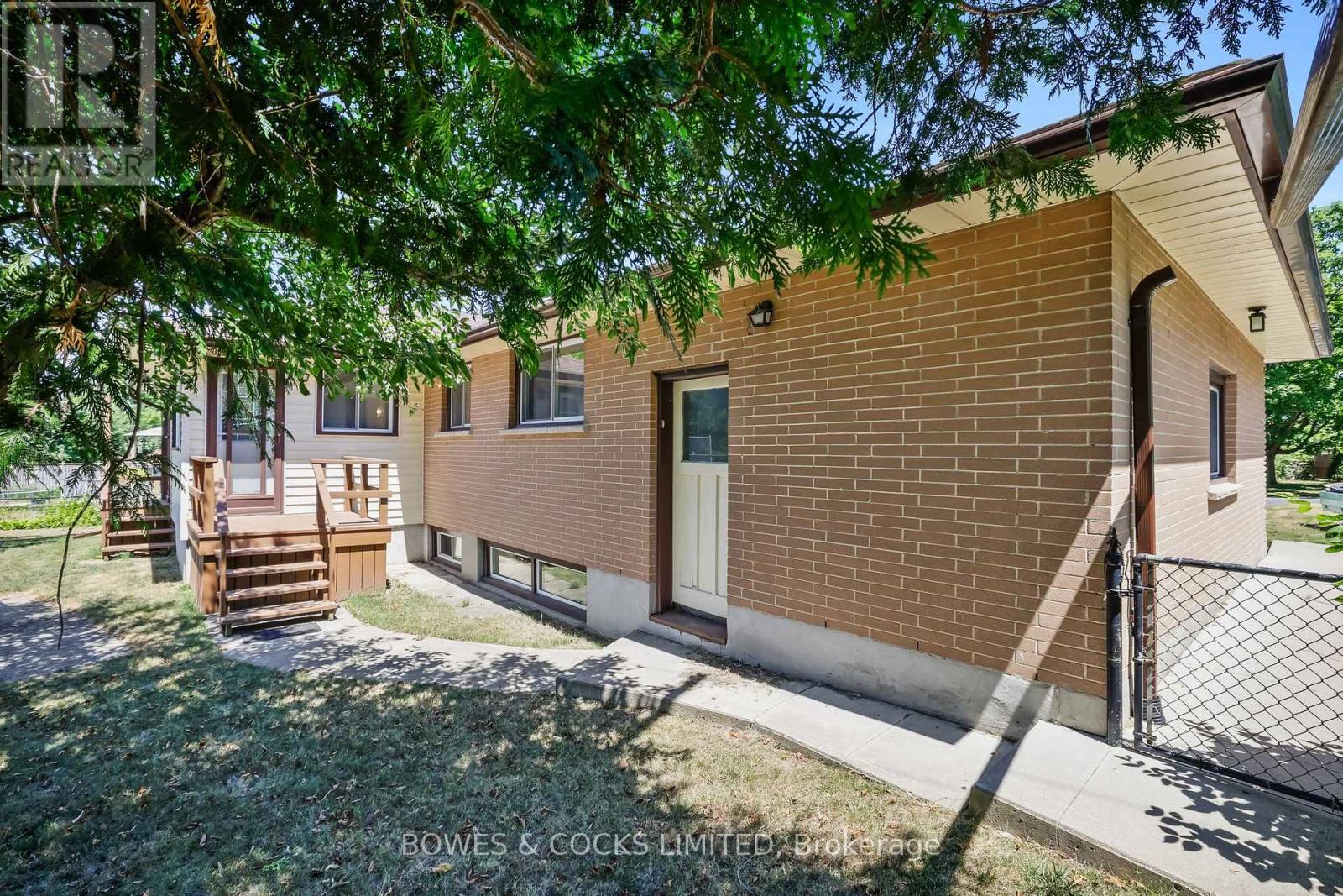 905 Glenholme Avenue, Peterborough North (South), Ontario  K9H 5M4 - Photo 40 - X12305621