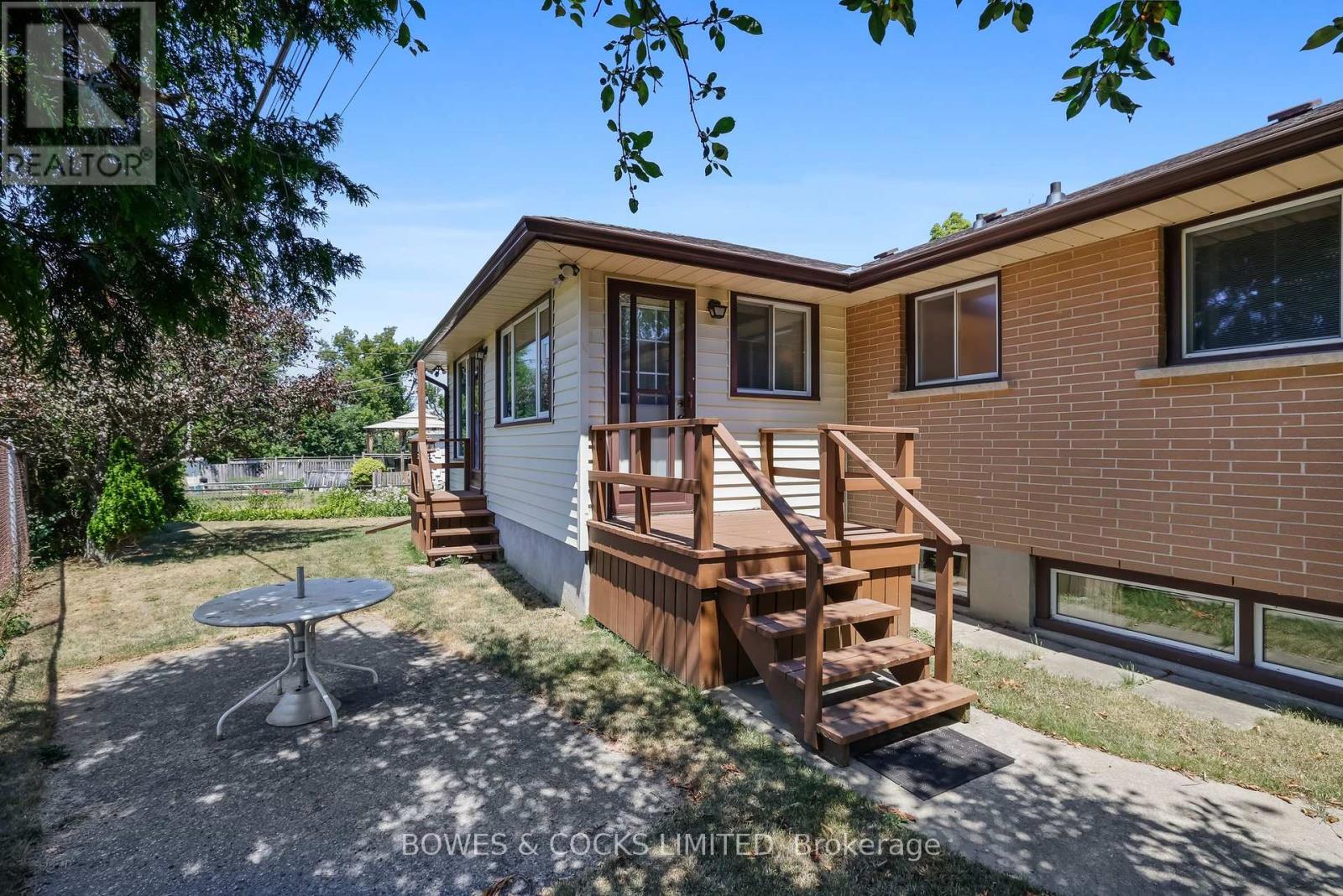 905 Glenholme Avenue, Peterborough North (South), Ontario  K9H 5M4 - Photo 41 - X12305621
