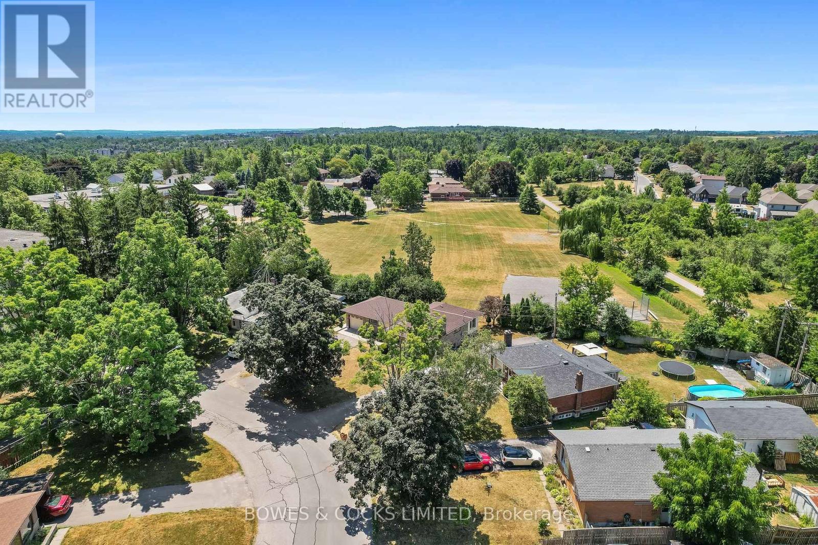 905 Glenholme Avenue, Peterborough North (South), Ontario  K9H 5M4 - Photo 6 - X12305621