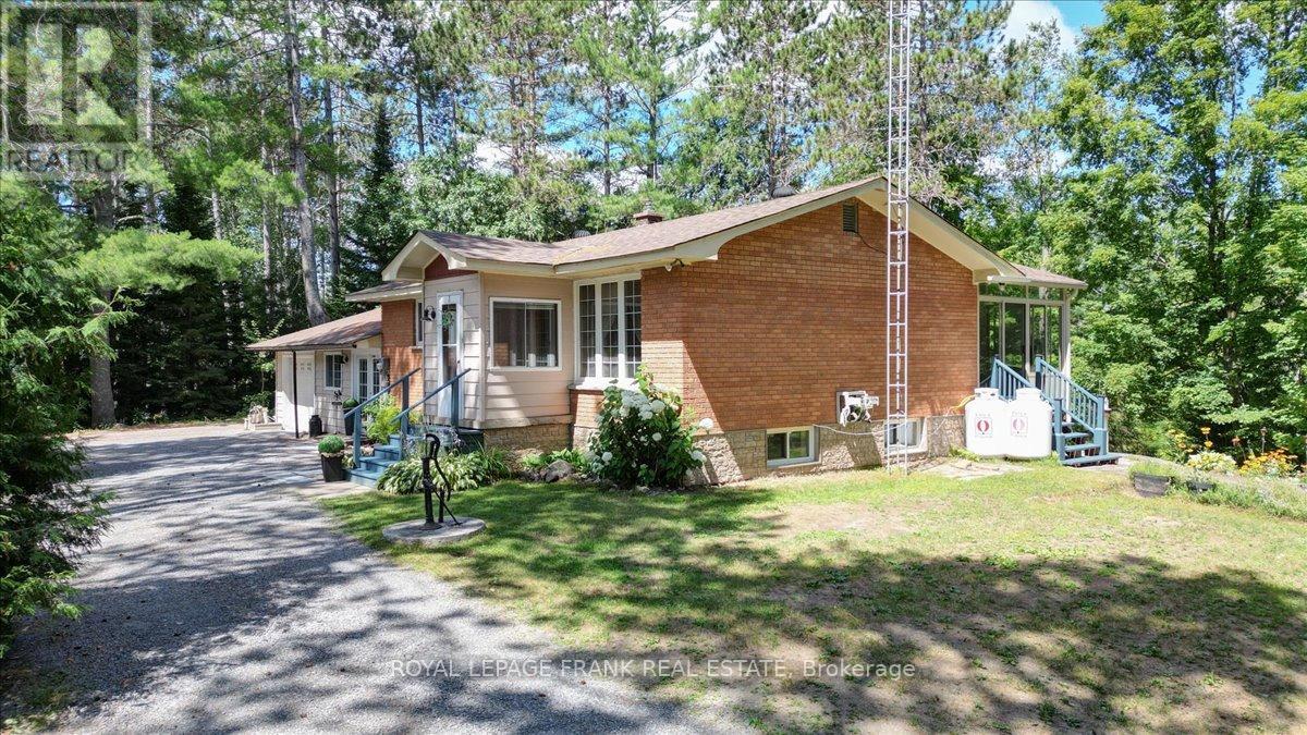 119 Mcfadden Road, North Kawartha, Ontario  K0L 1A0 - Photo 6 - X12305645