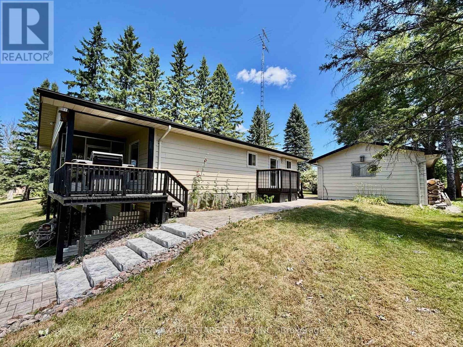 83 Kenedon Drive, Kawartha Lakes (Omemee), Ontario  K0L 2W0 - Photo 2 - X12305569