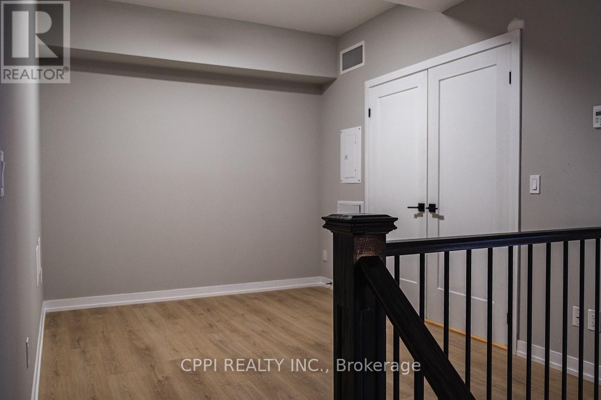 102 - 140 Simcoe Street, Peterborough Central (North), Ontario  K9H 2H5 - Photo 6 - X12305579