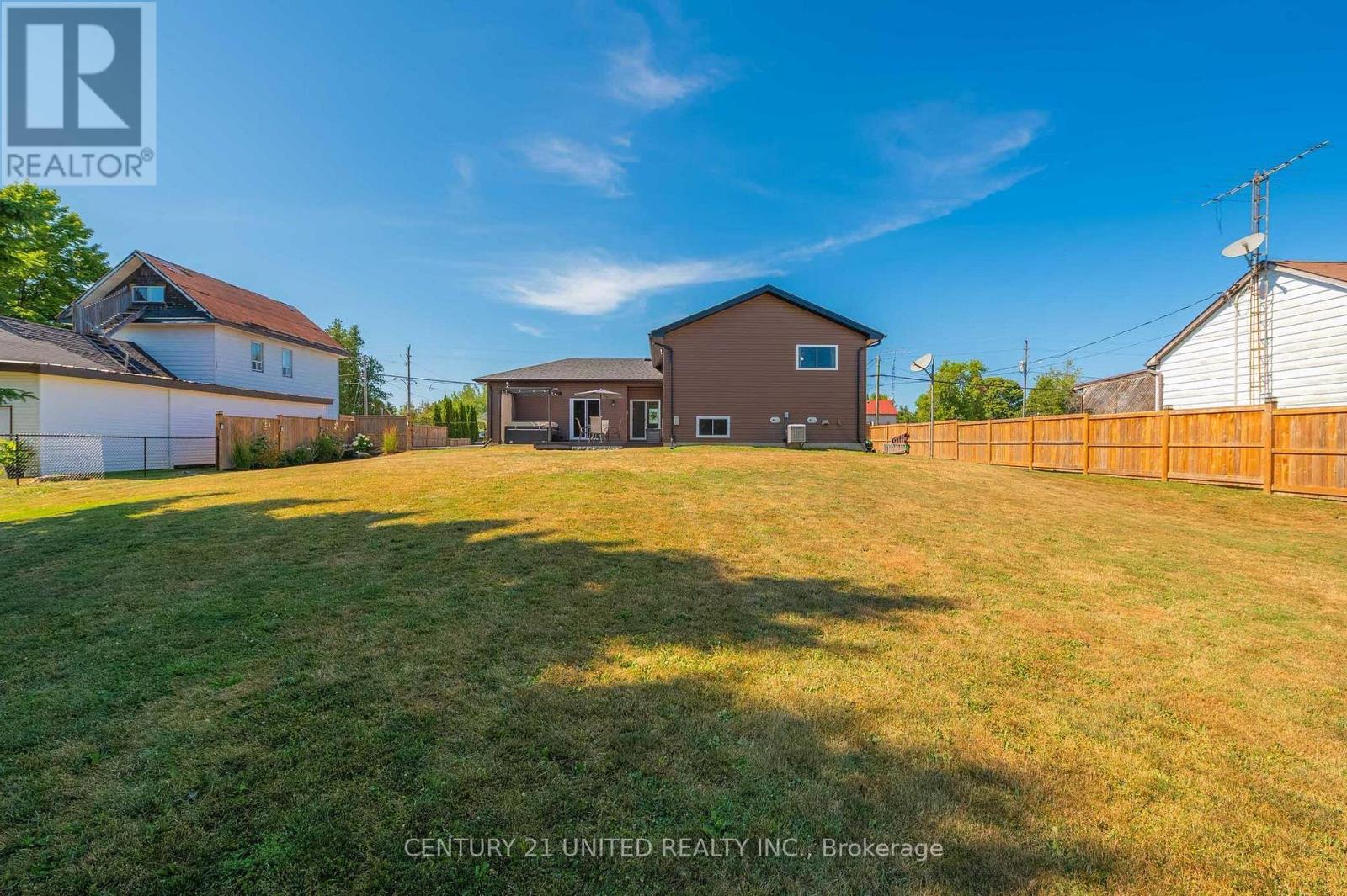 102 King Street W, Kawartha Lakes (Emily), Ontario  K0L 2W0 - Photo 23 - X12305809