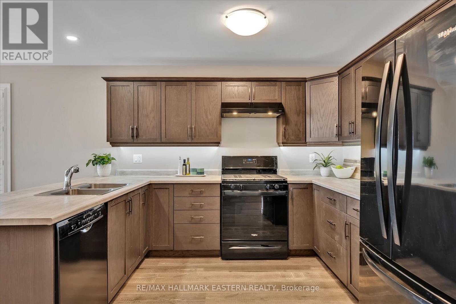 82 Darrell Drain Crescent, Asphodel-Norwood (Norwood), Ontario  K0L 2V0 - Photo 6 - X12305953