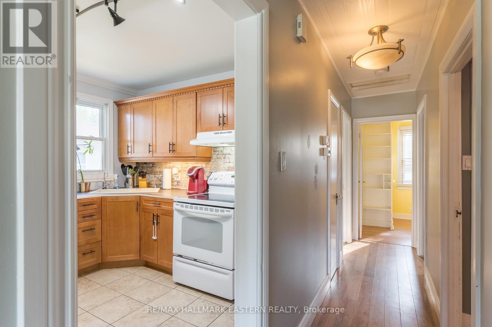 677 Armour Road, Peterborough East (Central), Ontario  K9H 1Z5 - Photo 10 - X12306711