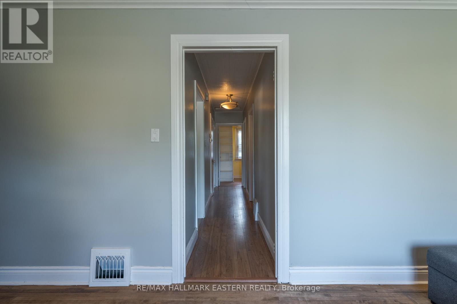 677 Armour Road, Peterborough East (Central), Ontario  K9H 1Z5 - Photo 16 - X12306711