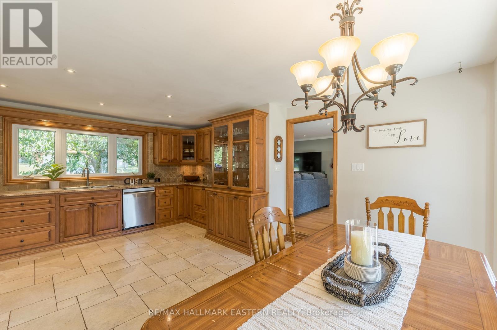 968 Smith Court, Selwyn, Ontario  K0L 1H0 - Photo 15 - X12306734