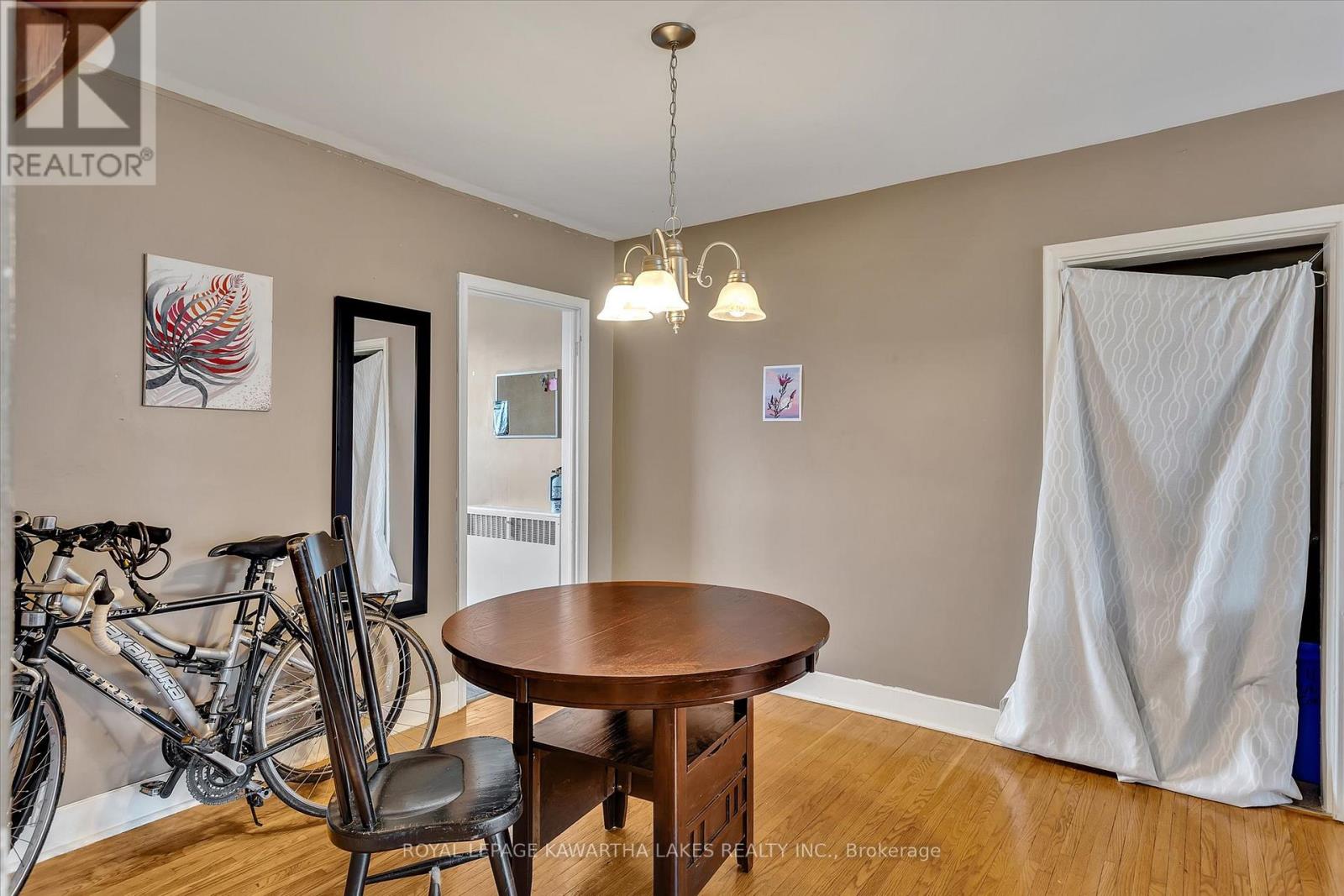 455 Cordach Crescent, Peterborough Central (North), Ontario  K9H 3A4 - Photo 9 - X12306759