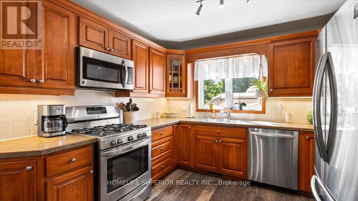 126 Newkirk Boulevard, Bancroft (Bancroft Ward), Ontario  K0L 1C0 - Photo 10 - X12306865