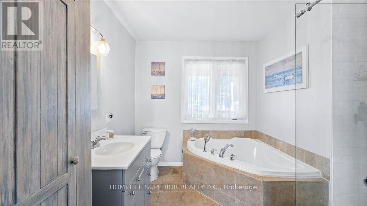 126 Newkirk Boulevard, Bancroft (Bancroft Ward), Ontario  K0L 1C0 - Photo 13 - X12306865