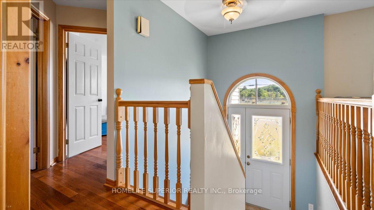 126 Newkirk Boulevard, Bancroft (Bancroft Ward), Ontario  K0L 1C0 - Photo 2 - X12306865