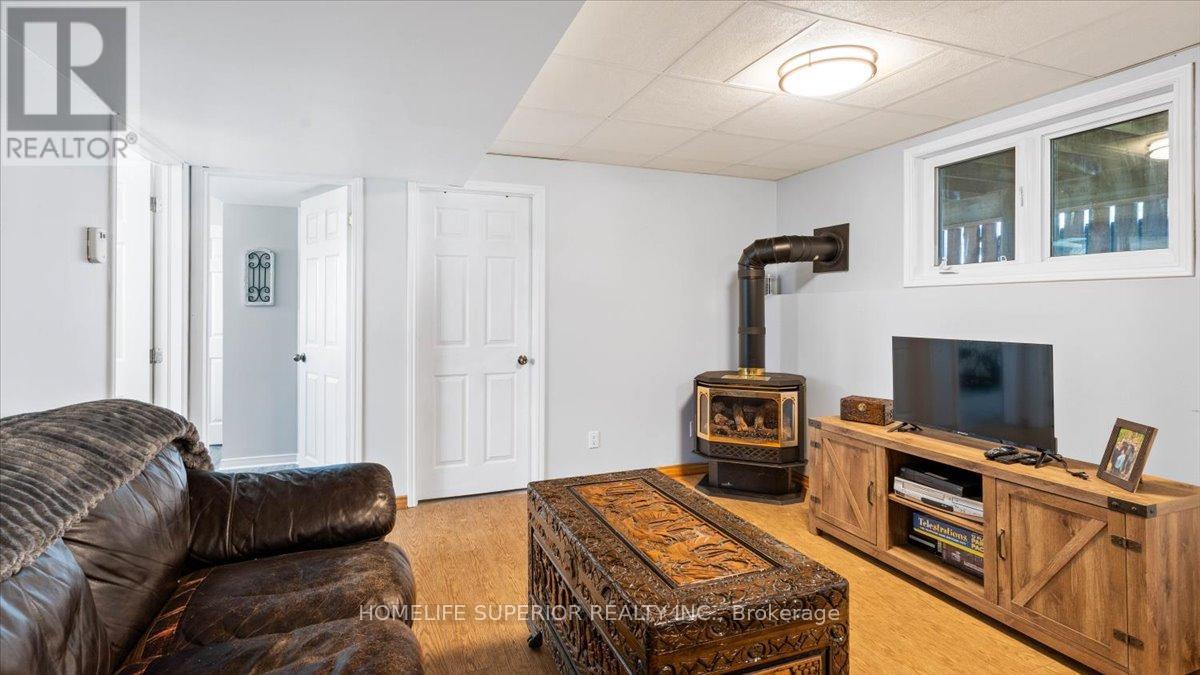 126 Newkirk Boulevard, Bancroft (Bancroft Ward), Ontario  K0L 1C0 - Photo 22 - X12306865