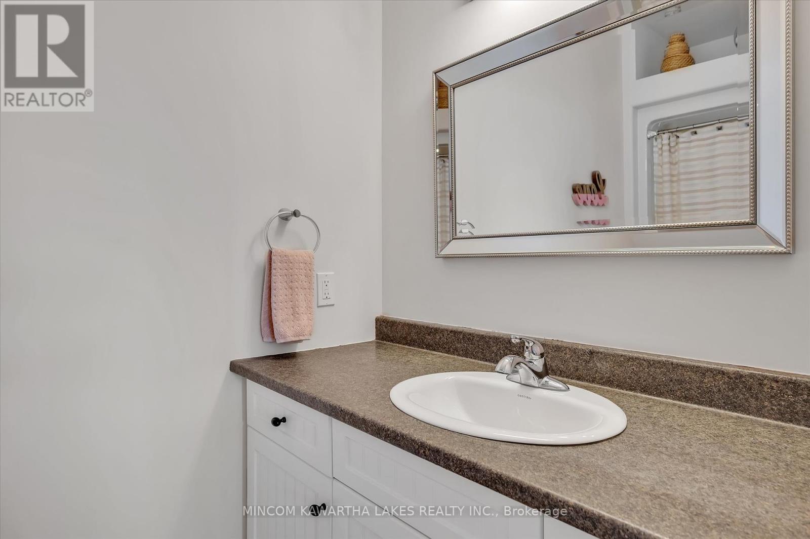 861 Emery Way, Peterborough North (North), Ontario  K9J 0H7 - Photo 22 - X12307025