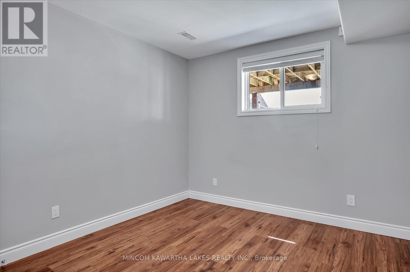 861 Emery Way, Peterborough North (North), Ontario  K9J 0H7 - Photo 35 - X12307025