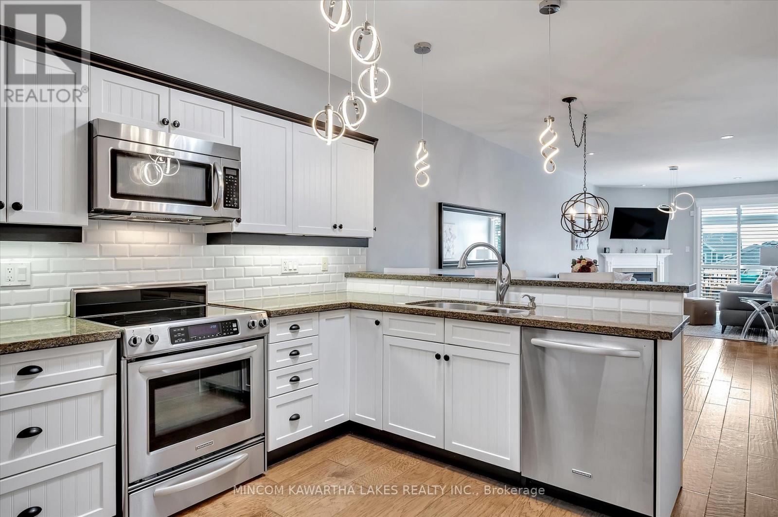 861 Emery Way, Peterborough North (North), Ontario  K9J 0H7 - Photo 5 - X12307025