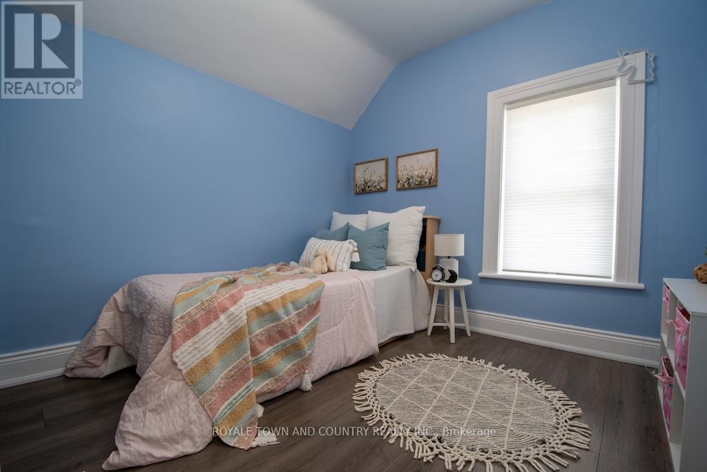 22 St Lawrence Street, Kawartha Lakes (Lindsay), Ontario  K9V 2J9 - Photo 23 - X12307120