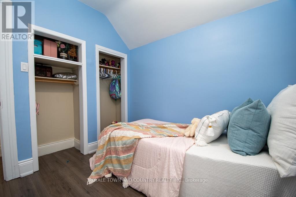 22 St Lawrence Street, Kawartha Lakes (Lindsay), Ontario  K9V 2J9 - Photo 24 - X12307120