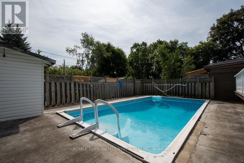 22 St Lawrence Street, Kawartha Lakes (Lindsay), Ontario  K9V 2J9 - Photo 34 - X12307120