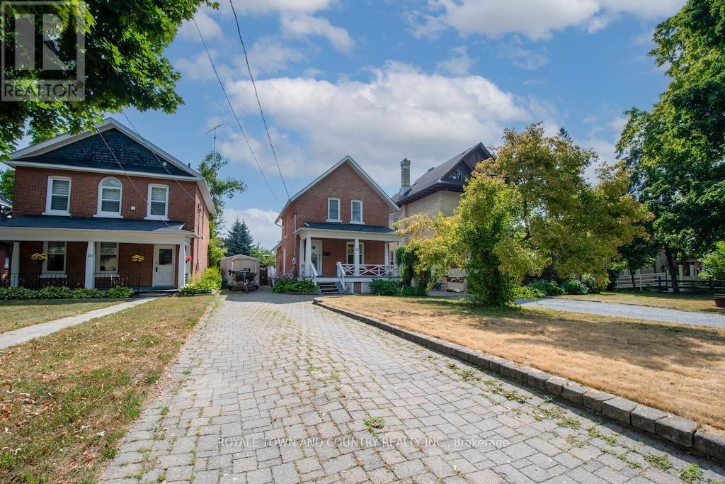 22 St Lawrence Street, Kawartha Lakes (Lindsay), Ontario  K9V 2J9 - Photo 41 - X12307120