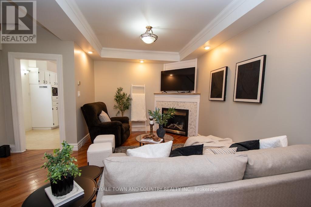 22 St Lawrence Street, Kawartha Lakes (Lindsay), Ontario  K9V 2J9 - Photo 7 - X12307120