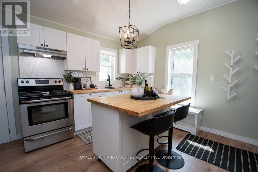 38 St Patrick Street, Kawartha Lakes (Lindsay), Ontario  K9V 1R3 - Photo 14 - X12307204
